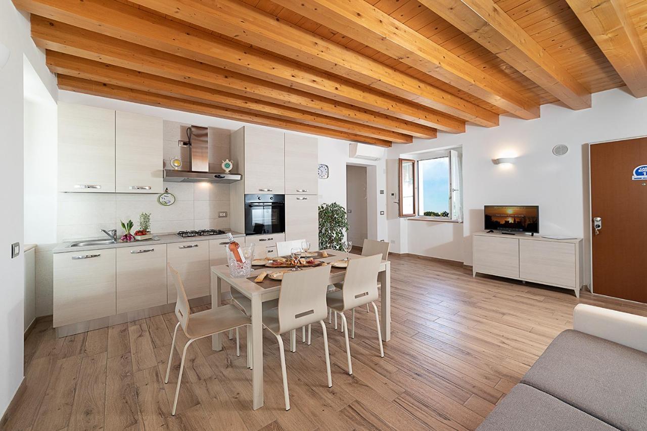 Casa Rossa - Regarda Travel Villa Bardolino Buitenkant foto