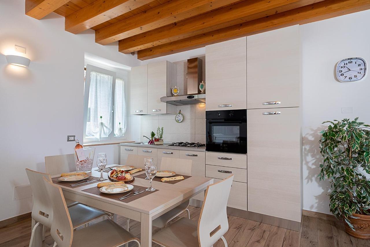 Casa Rossa - Regarda Travel Villa Bardolino Buitenkant foto